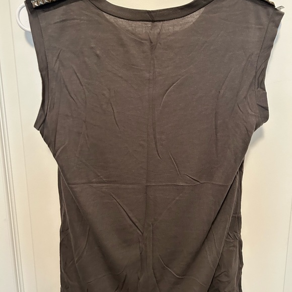 Rachel Roy sleeveless top with ROCK on front - Picture 3 of 3